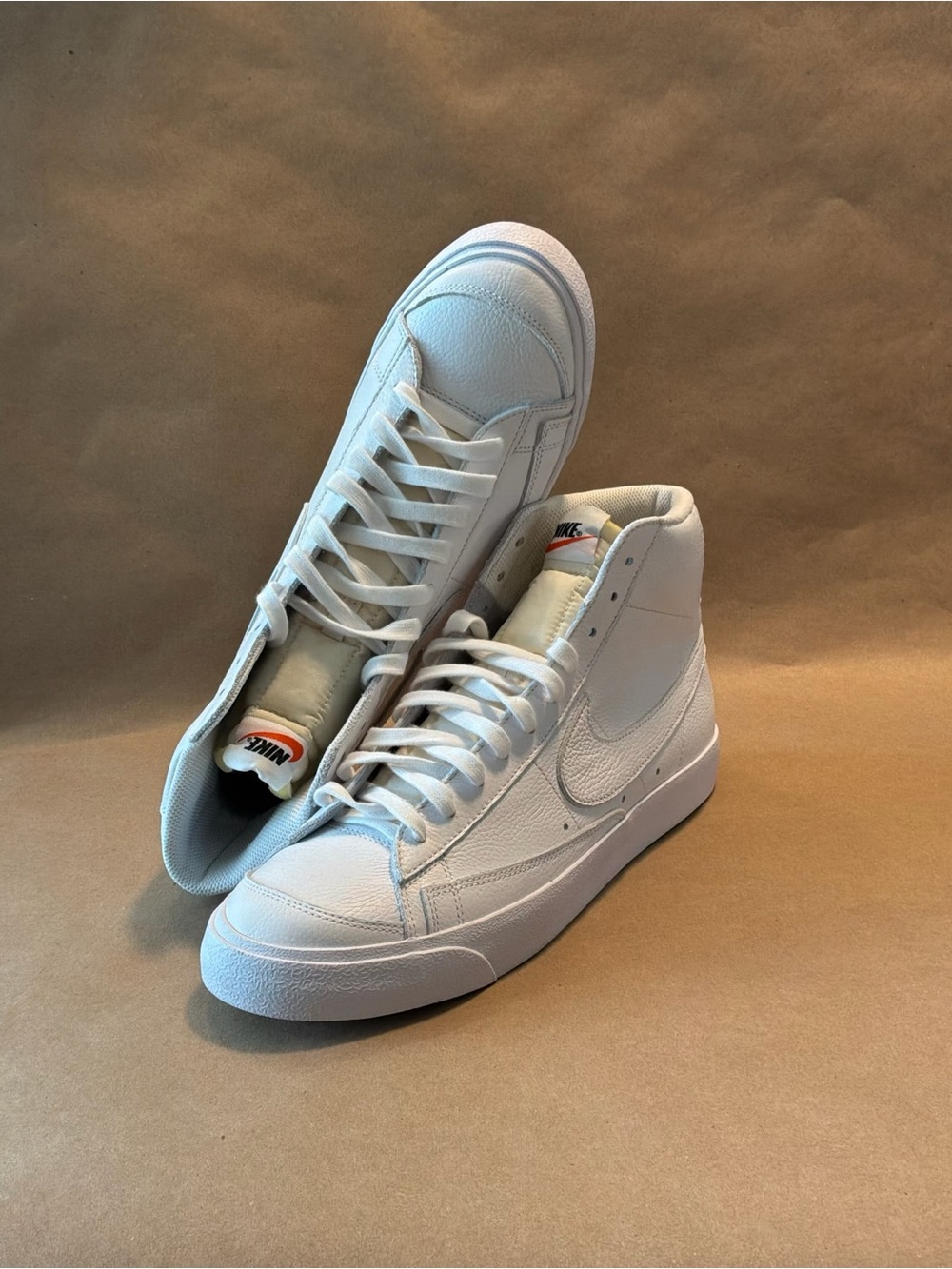 NWOB Nike Blazer Mid '77 Vintage Triple White Men’s Size 12 - Picture 4 of 10